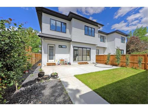 627 18 Avenue Nw, Calgary, AB - Outdoor