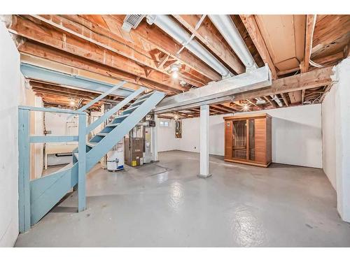 4602 Passchendaele Road Sw, Calgary, AB - Indoor Photo Showing Basement