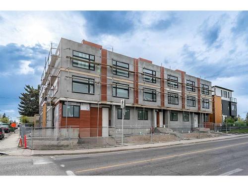 3-3404 8 Avenue Sw, Calgary, AB - Outdoor With Facade