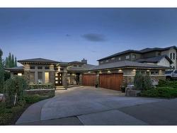 31 Elmont Drive SW Calgary, AB T3H 5Y4