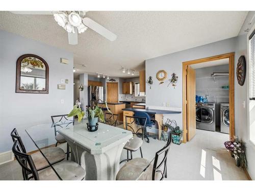 122 Taravista Court Ne, Calgary, AB - Indoor Photo Showing Dining Room