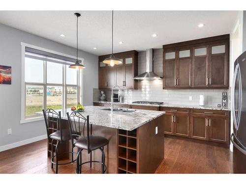 1604 Montrose Terrace East, High River, AB - Indoor Photo Showing Kitchen With Upgraded Kitchen