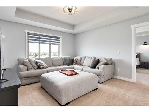 1604 Montrose Terrace East, High River, AB - Indoor Photo Showing Living Room