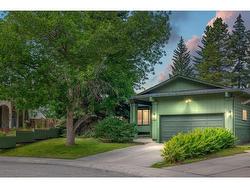 363 Queensland Place SE Calgary, AB T2J 4T2