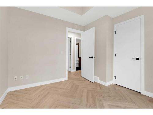 106-562 Seton Circle Se, Calgary, AB - Indoor Photo Showing Bathroom