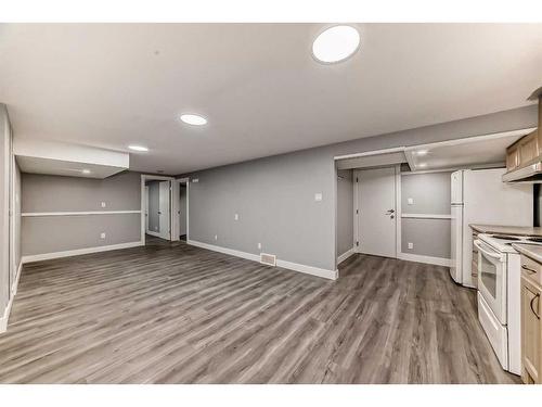 8628 Atlas Drive Se, Calgary, AB - Indoor