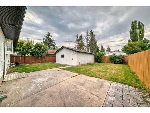 8628 Atlas Drive Se, Calgary, AB - Outdoor