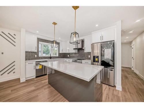 8628 Atlas Drive Se, Calgary, AB - Indoor Photo Showing Kitchen With Upgraded Kitchen