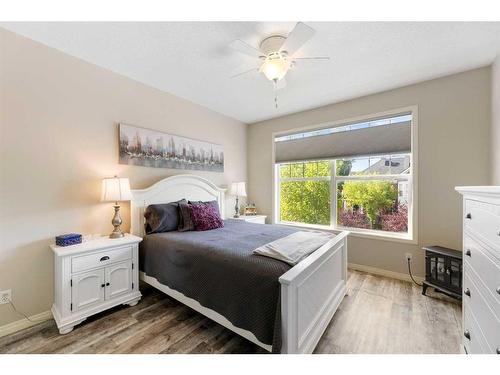 13 Prestwick Estate Gate Se, Calgary, AB - Indoor Photo Showing Bedroom