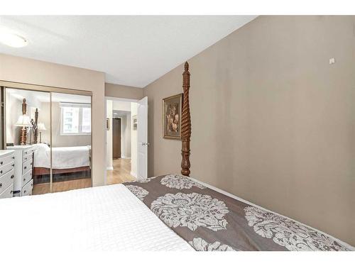 912-738 3 Avenue Sw, Calgary, AB - Indoor Photo Showing Bedroom