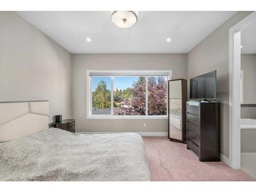 2819 23A Street Nw, Calgary, AB - Indoor Photo Showing Bedroom