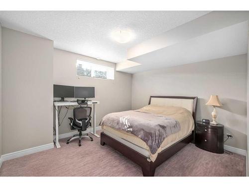 2819 23A Street Nw, Calgary, AB - Indoor Photo Showing Bedroom