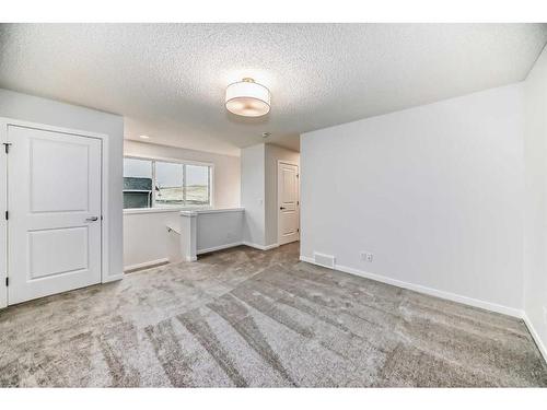 1481 Bayview Point, Airdrie, AB - Indoor