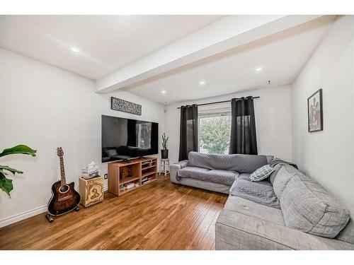 247 Martindale Boulevard Ne, Calgary, AB - Indoor Photo Showing Living Room