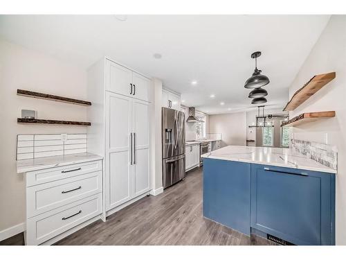 11 Centre Street, Strathmore, AB - Indoor Photo Showing Kitchen