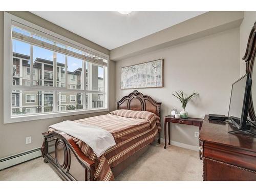 215-20 Walgrove Se, Calgary, AB - Indoor Photo Showing Bedroom