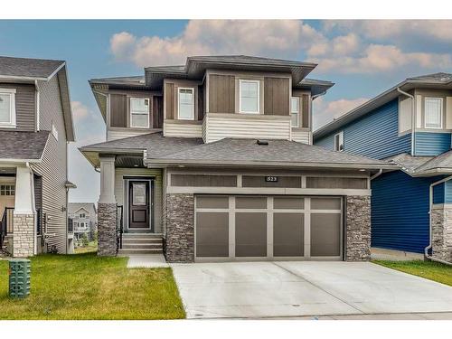 523 Kingsmere Way Se, Airdrie, AB - Outdoor With Facade