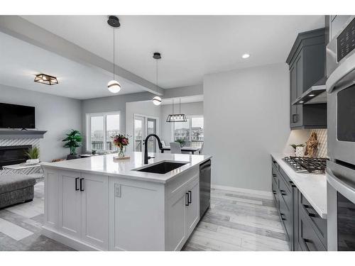 523 Kingsmere Way Se, Airdrie, AB - Indoor Photo Showing Kitchen