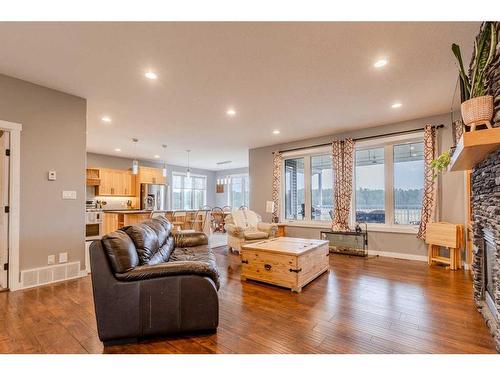 56210 Rr24 Range, Rural Lac Ste. Anne County, AB - Indoor Photo Showing Living Room