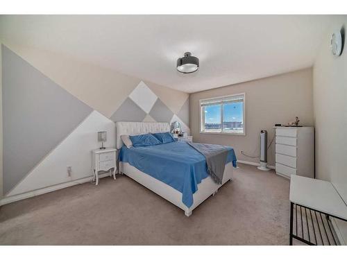 315 Taracove Estate Drive Ne, Calgary, AB - Indoor Photo Showing Bedroom