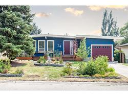 24 Dalhurst Way NW Calgary, AB T3A 1N7