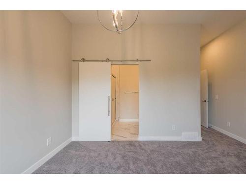 1539 33 Avenue Sw, Calgary, AB - Indoor Photo Showing Other Room