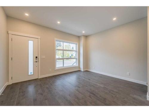 1539 33 Avenue Sw, Calgary, AB - Indoor Photo Showing Other Room