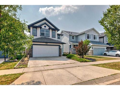 1351 Kings Heights Road Se, Airdrie, AB - Outdoor With Facade