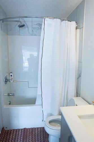 1230-76 Cornerstone Passage Ne, Calgary, AB - Indoor Photo Showing Bathroom