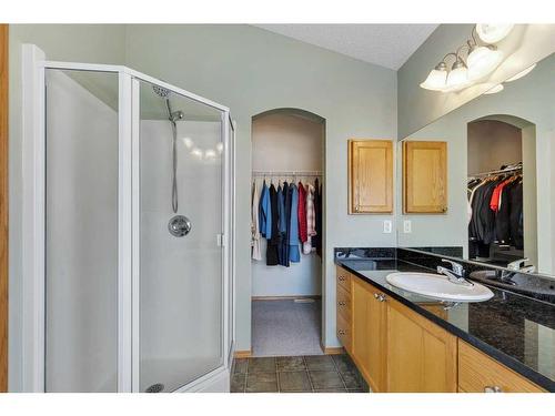 52 Panatella Gate Nw, Calgary, AB - Indoor Photo Showing Bathroom