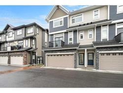 831 85 Street SW Calgary, AB T3H 1Y1