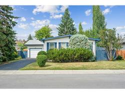 134 Braniff Crescent SW Calgary, AB T2W 2M4