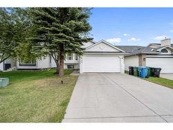 358 Hawkstone Drive NW Calgary, AB T3G 3T7