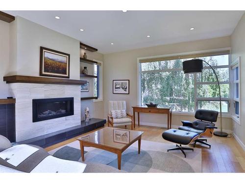 414 Wildwood Drive Sw, Calgary, AB - Indoor Photo Showing Living Room With Fireplace