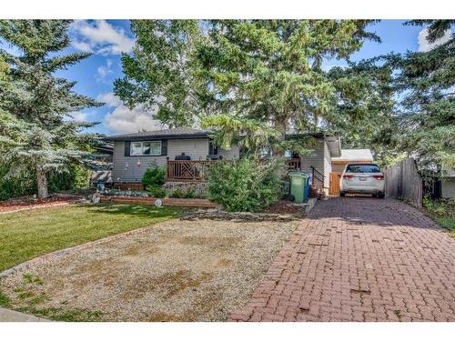 105 Cochrane Crescent, Cochrane, AB - Outdoor