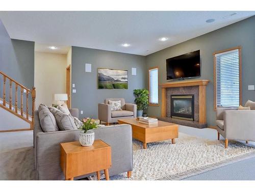 139 Hamptons Terrace Nw, Calgary, AB - Indoor Photo Showing Bedroom