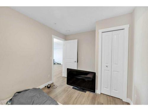 2302-6118 80 Avenue Ne, Calgary, AB - Indoor Photo Showing Other Room