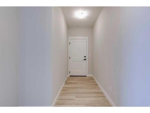 2109-55 Lucas Way Nw, Calgary, AB - Indoor Photo Showing Other Room