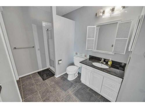 277 Fresno Place Ne, Calgary, AB - Indoor Photo Showing Bathroom