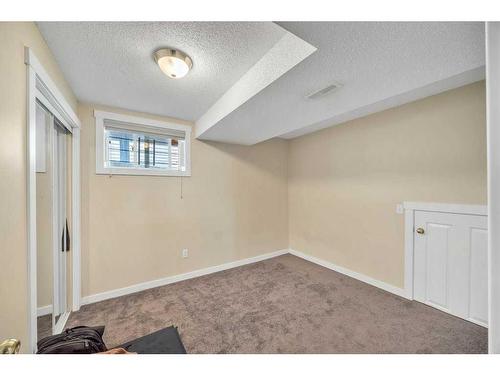 277 Fresno Place Ne, Calgary, AB - Indoor Photo Showing Other Room