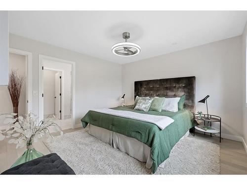 524 Scarboro Avenue Sw, Calgary, AB - Indoor Photo Showing Bedroom