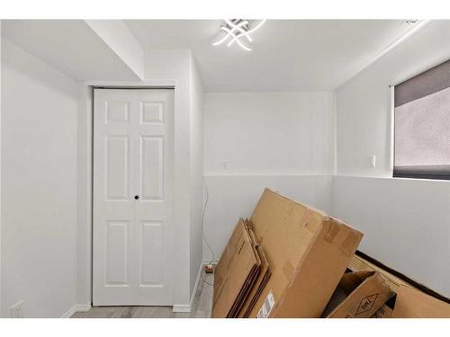 830 9 Avenue Ne, Three Hills, AB - Indoor Photo Showing Other Room