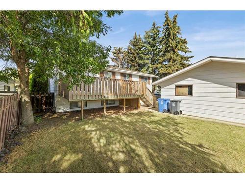 830 9 Avenue Ne, Three Hills, AB - Outdoor With Deck Patio Veranda