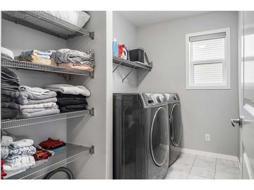 15 Brightoncrest Cove Se, Calgary, AB - Indoor Photo Showing Laundry Room