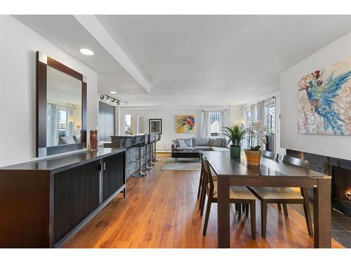 702-235 15 Avenue Sw, Calgary, AB - Indoor Photo Showing Dining Room