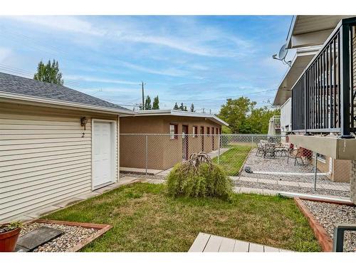 2-2123 4 Avenue Nw, Calgary, AB - Outdoor With Exterior