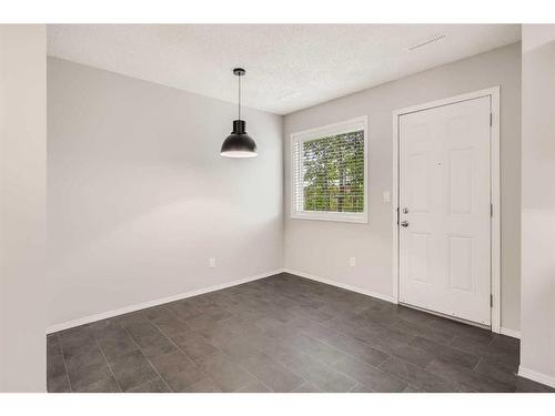 561-100 Jordan Parkway, Red Deer, AB - Indoor Photo Showing Other Room