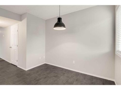 561-100 Jordan Parkway, Red Deer, AB - Indoor Photo Showing Other Room