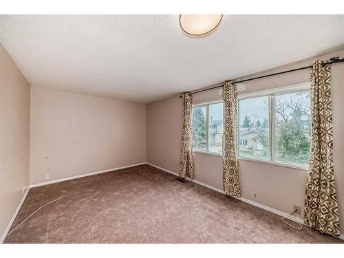 81 Castlebrook Way Ne, Calgary, AB - Indoor Photo Showing Other Room