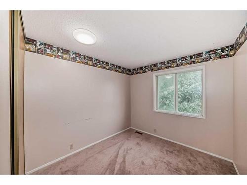 81 Castlebrook Way Ne, Calgary, AB - Indoor Photo Showing Other Room